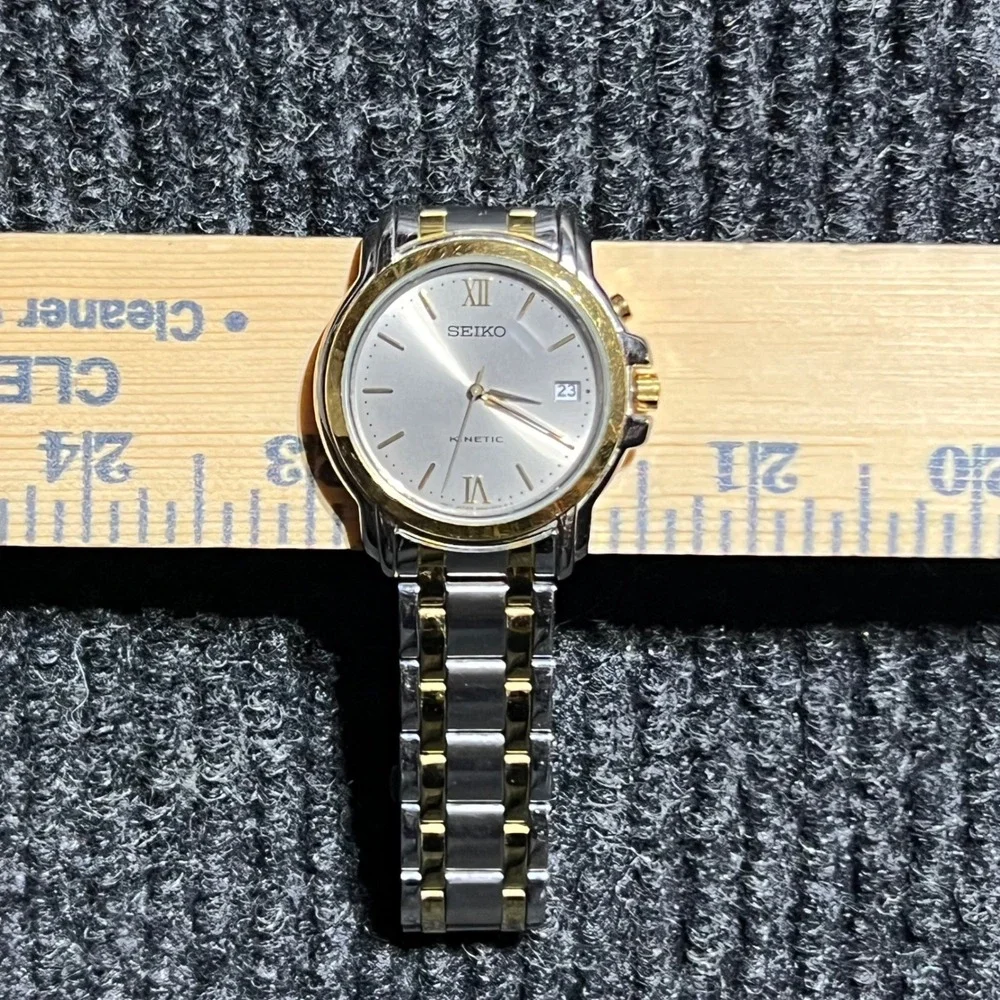 Seiko Kinetic Watch Mens OS Silver Gold Two Tone 5M62-0B20 Date Roman Numeral